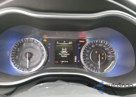 2015 Chrysler 200 Limited z USA, uszkodzony, nr VIN 1C3CCCAB8FN732415